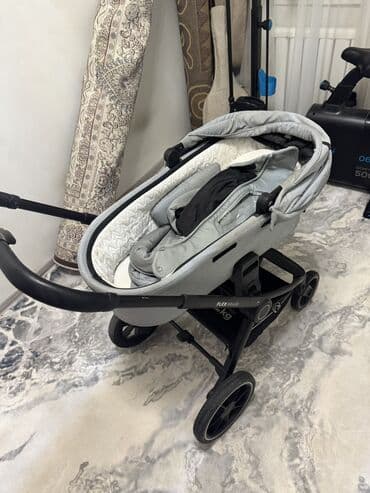 удобные: Коляска, цвет - Черный, Б/у — 20