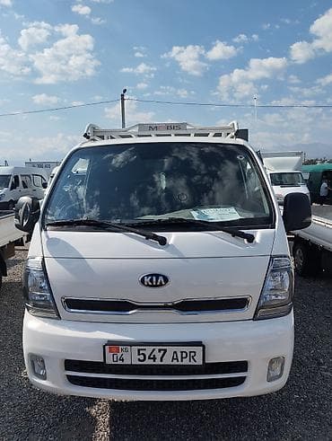 пассат бак: Жеңил жүк ташуучу унаа, Kia, Стандарт, 3 т, Колдонулган — 6