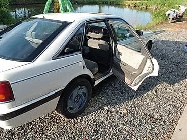 sg 9: Mazda 626: 1988 г., Механика, Бензин, Лифтбек — 3