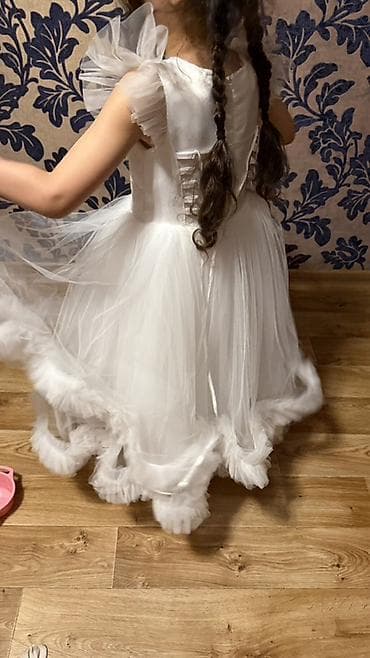 Платья: Детское платье, цвет - Белый, Б/у — 1