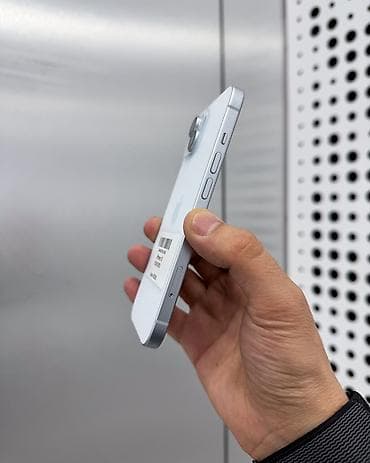 iphone 7: IPhone 15, Б/у, 512 ГБ, Голубой, Защитное стекло, Чехол, В рассрочку, 82 % — 5