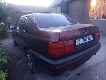 transporter multivan: Volkswagen Vento: 1994 г., 1.8 л, Ручные, Бензин, Седан — 5