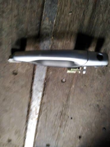 Mitsubishi Outlander / Airtreck Наружная ручка передней правой