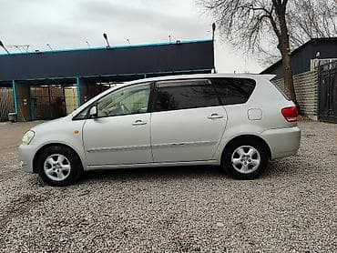 4: Toyota Ipsum: 2003 г., 2.4 л, Автомат, Минивэн — 6