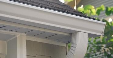 Прямоугольная водосточная система ― неизменная классика. Она украсит и at lalafo.kg Прямоугольная водосточная система ― неизменная классика. Она украсит и