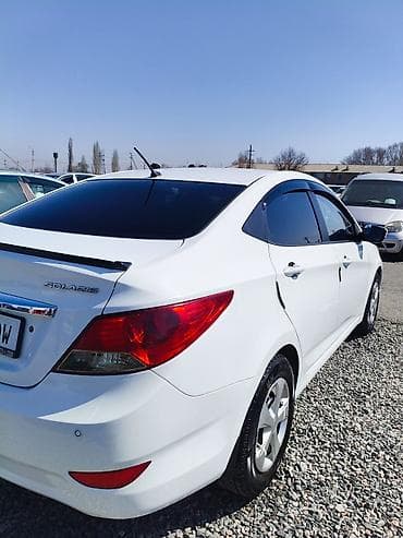 subaru legacy 2: Hyundai Solaris: 2011 г., 1.6 л, Автомат, Бензин, Седан — 2