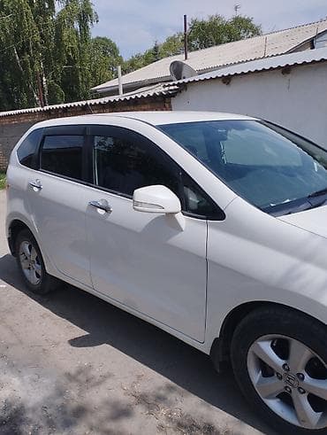 авто из киргистана: Honda Edix: 2004 г., 1.7 л, Автомат, Бензин, Минивэн — 3