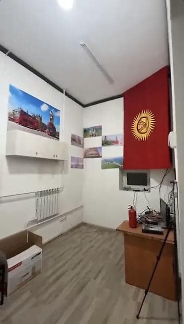 Сдается под офис, 14м2, в цену 15 т.с входит свет, есть парковочные — 2