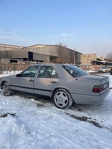 Продажа авто: Mercedes-Benz E-Class: 1988 г., 2.3 л, Механика, Бензин, Седан — 10