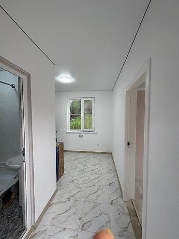 дешевые квартиры посуточно: Аламедин базардын жанынан ушул квартира берилет. 2 этажы. кыздарга — 4