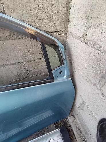 2 4 д: Дверь Передняя правая Toyota, Б/у, Оригинал — 2