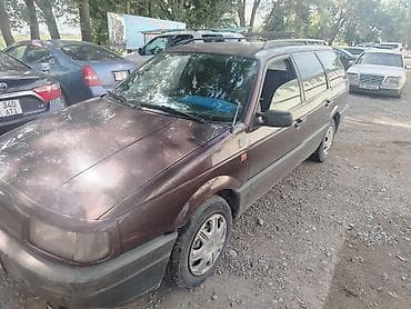 Volkswagen Passat Variant: 1994 г., 1.8 л, Кол менен иштөөчү, Газ, Универсал — 2