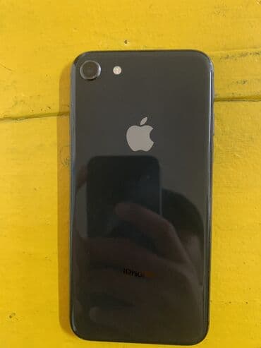мини микрофон: IPhone 8, Б/у, 64 ГБ, Black Titanium, Зарядное устройство, Чехол, 100 % — 1