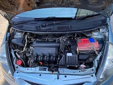 Продажа авто: Honda Fit: 2004 г., Автомат, Бензин, Хэтчбэк — 6