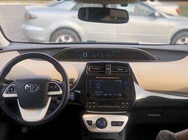 продаю авто с последующим выкупом: Toyota Prius: 2016 г., 1.8 л, Вариатор, Гибрид, Хэтчбэк — 8