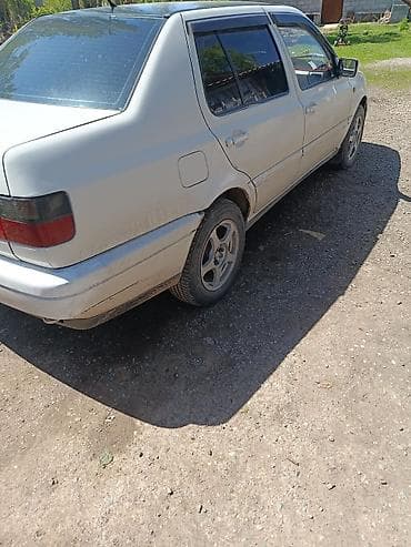 глушитель выхлоп: Volkswagen Vento: 1995 г., 1.8 л, Ручные, Газ, Седан — 5