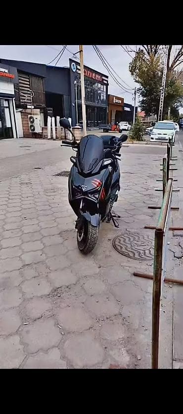 suzuki intruder: Продается скутер Q Max, новая модель 2025 года, ремонт не — 2