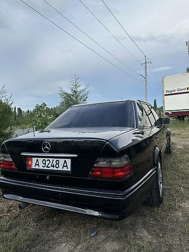 Mercedes-Benz W124: 1995 г., 2.2 л, Автомат, Газ, Седан — 5