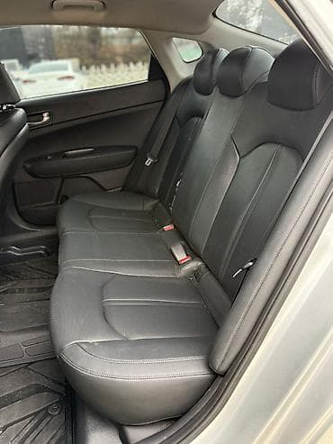 Продажа авто: Kia K5: 2021 г., 2 л, Типтроник, Газ, Седан — 9