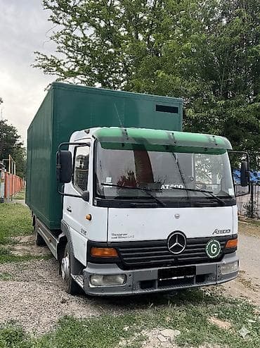 Mercedes-Benz : 1999 г., 4.3 л, Механика, Дизель, Фургон