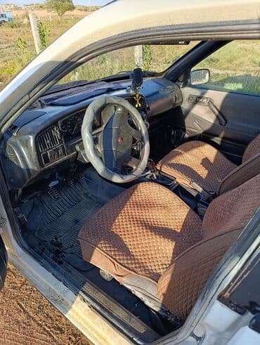 домкраты на авто: Roewe i5: 1991 г., 1.8 л, Бензин, Седан — 1