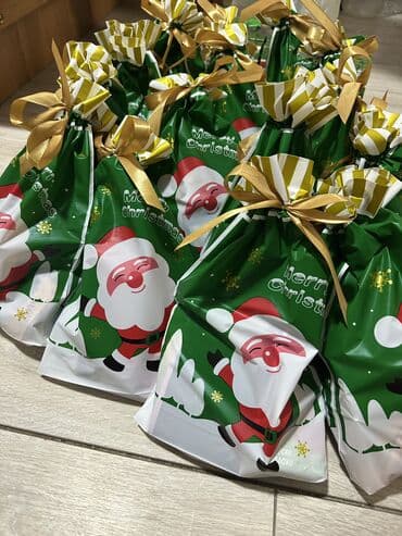 заказать еду: 🎄 Новогодний подарок — богатый набор сладостей 🎁 💰 Цены: ▫️ Малый — 2