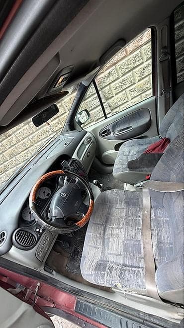 Renault: Renault Scenic: 2002 г., 2 л, Механика, Бензин, Универсал — 3