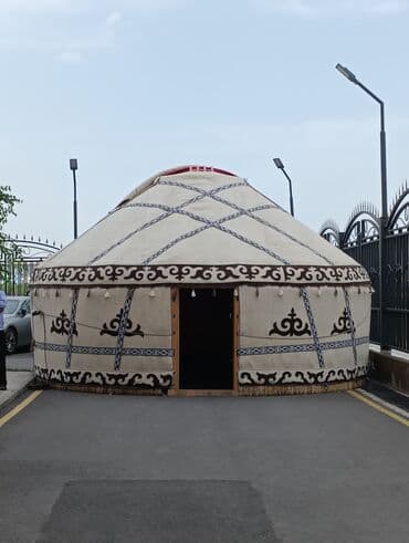 срочно продаю в связи с переездом: Аренда юрты, Каркас Деревянный, 75 баш, С полом, Самовар, Стулья — 5