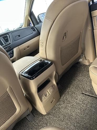 киа минивен: Kia Carnival: 2019 г., 2.2 л, Автомат, Дизель, Минивэн — 10