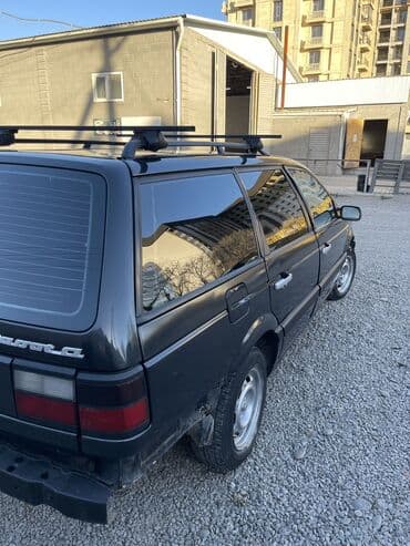 опель астра н: Volkswagen Passat: 1990 г., 1.8 л, Универсал — 5