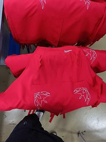 Спецодежда: Ярко‑красные рабочие фартуки с вышивкой - Материал: плотная — 1