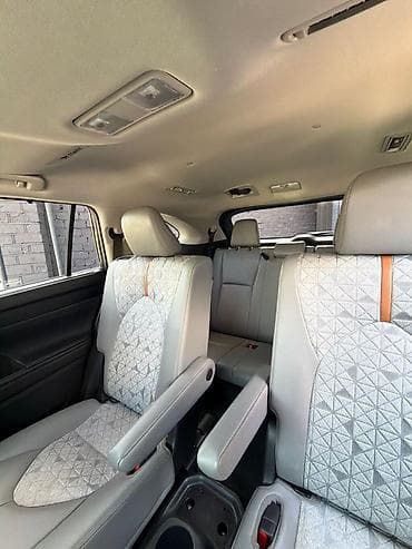 q 7: Toyota Highlander: 2021 г., 2.5 л, Автомат, Гибрид, Кроссовер — 7