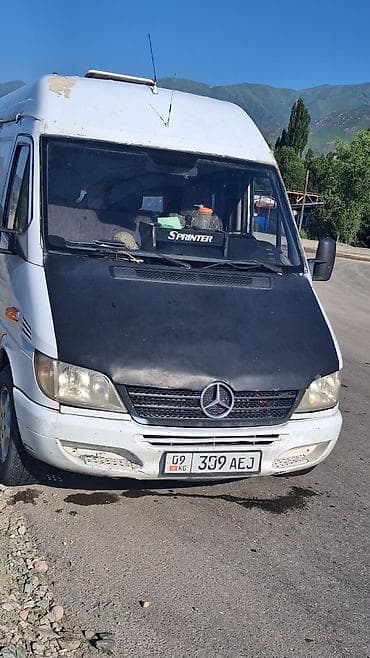 Унаа: Mercedes-Benz Sprinter (W903) — белый микроавтобус/фургон. Основные — 4