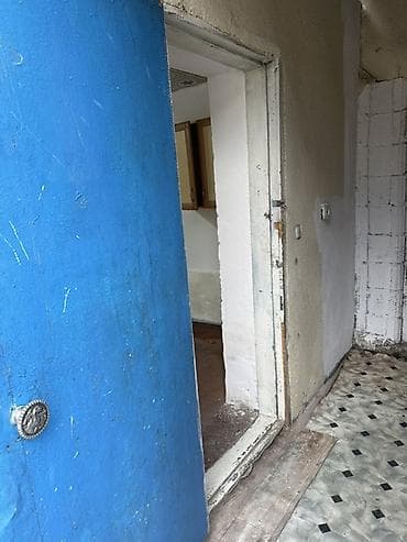 с ремонтом: Квартира берилет 1 чон комната Суусу ичинде, даараткана сыртта Адрес — 6