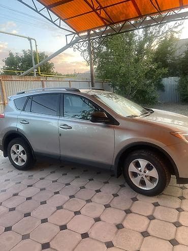 silk way: Toyota RAV4: 2017 г., Автомат, Кроссовер — 1
