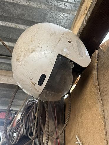 Электротранспорт: Белый 1500с черный 2000сМото-шлемы (2 шт.) Описание: - Тип — 2