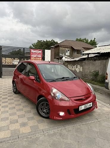 Продажа авто: Honda Fit: 2003 г., 1.3 л, Вариатор, Бензин, Хэтчбэк — 1