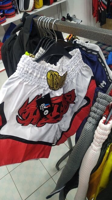 белые шорты с завышенной талией: Эркектердин шортасы, Жаңы, Акылуу жеткирүү — 1