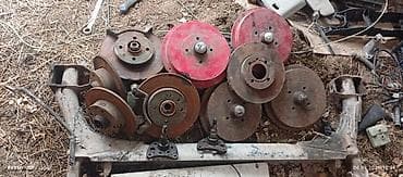 Комплект автозапчастей для ходовой/тормозной системы. Состав: -