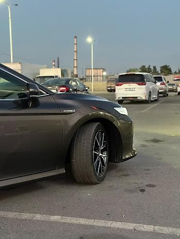 byd e2 2019: Toyota Camry: 2022 г., 2.5 л, Вариатор, Гибрид, Седан — 5