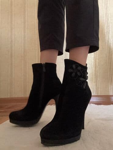 пол сапоги женские: Женские ботильоны на высоком каблуке. - Материал: бархатистая замша в — 5