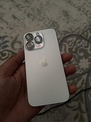 18xpox com x: IPhone 15 Pro, Б/у, 256 ГБ, Белый, Защитное стекло, Чехол, 84 % — 2