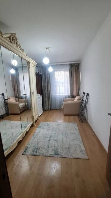 квартиры бишкек долгосрочно: 3 бөлмө, Менчик ээси, Чогуу жашоосу жок, Толугу менен эмереги бар — 1