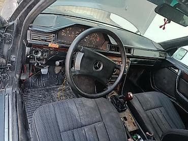 гур 124: Mercedes-Benz W124: 1995 г., 2.3 л, Кол менен иштөөчү, Дизель, Седан — 6