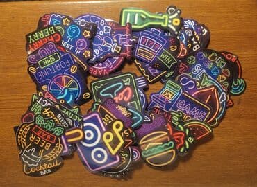 стикеры аниме: Продаю наборы из классных наклеек в стиле неона. В одном наборе 50 — 2