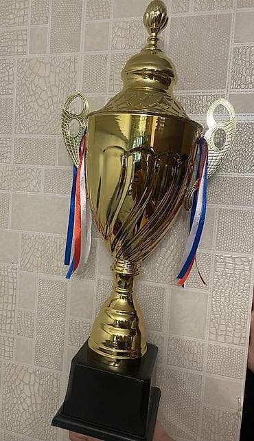 бараньи головы: Кубок наградной с крышкой и ручками.
Большой.
Высота 68 см — 2