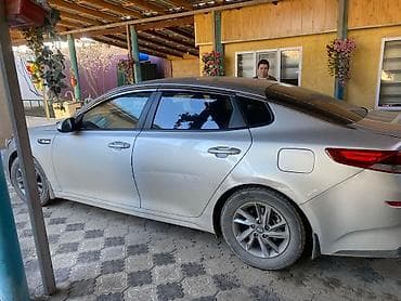 ищу машину на рассрочку: Kia K5: 2019 г. — 2