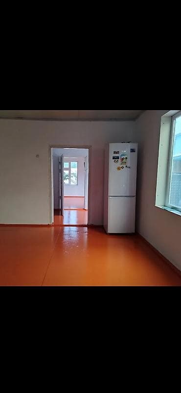 Кыймылсыз мүлк: 70 м², 4 бөлмө, Забор, тосулган — 3