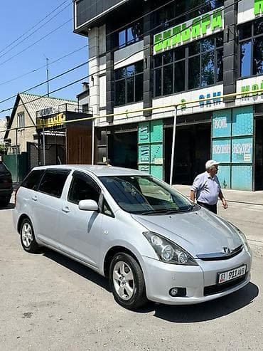 Toyota WISH: 2003 г., 1.8 л, Автомат, Бензин, Универсал