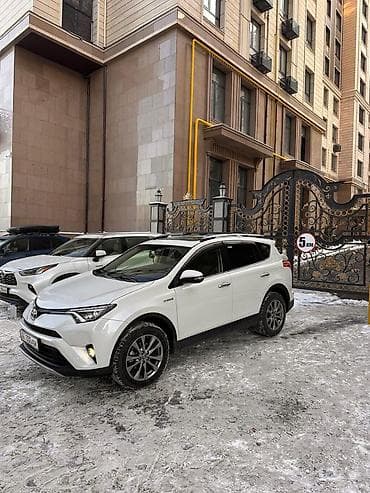 camry 2018: Toyota RAV4: 2018 г., 2.5 л, Вариатор, Гибрид, Кроссовер — 6